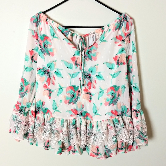 Kaari Blue Light Pink Floral Ruffle Lace Blouse - Picture 3 of 6